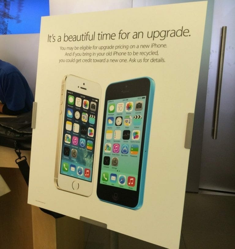 apple-iphone-upgrade-event