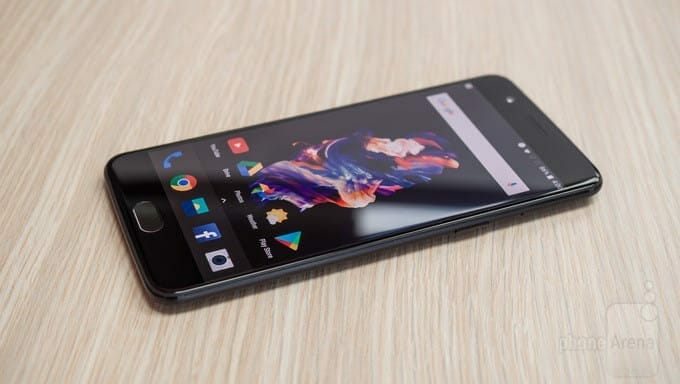 Download OnePlus 5T Wallpapers in 4K Resolution